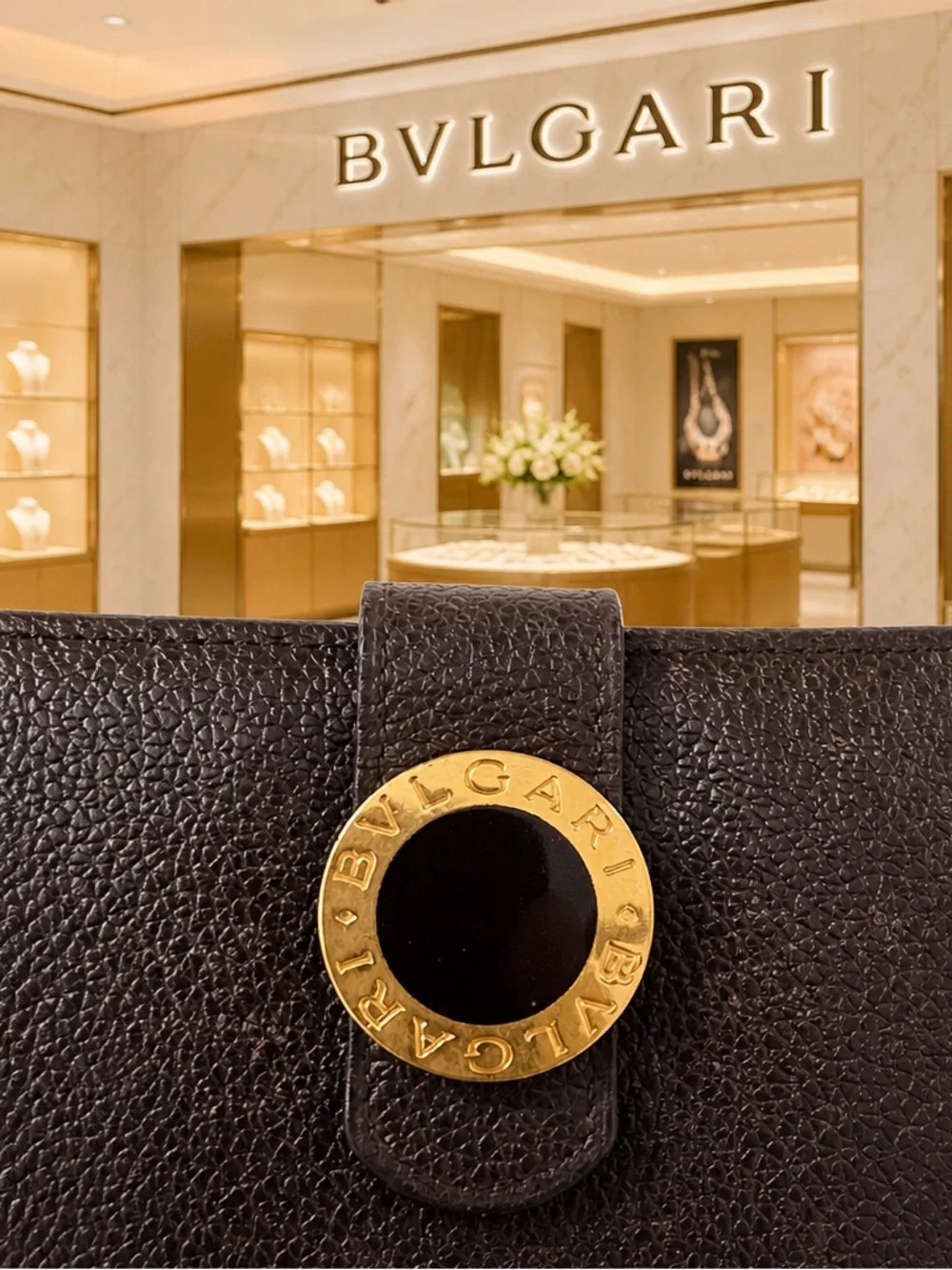 BVLGARI Leather Continental Long Wallet 💖